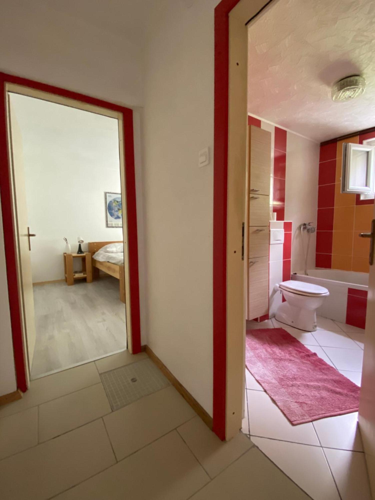 Trnovo Ob Soci Kuhala Apartment โคบาริด ภายนอก รูปภาพ